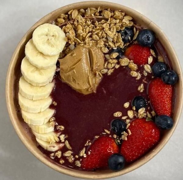 Crunchy Creme Acai Bowl